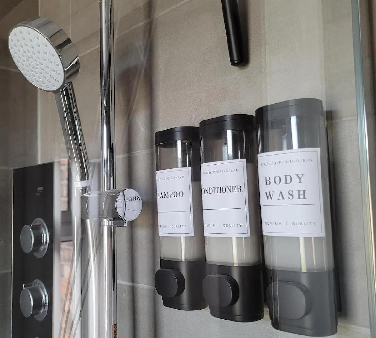Nyaraló Connsbrook House- Stylish 2 Bed Nitb Approved Close To City Belfast Egyesült Királyság